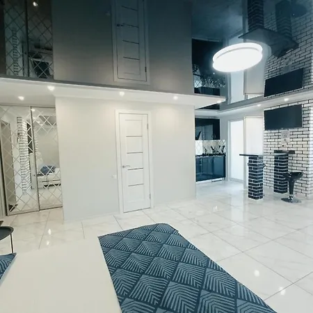 Люкс Апартаменты. Центр. 95 Квартал. Kryvyi Rih Exterior photo